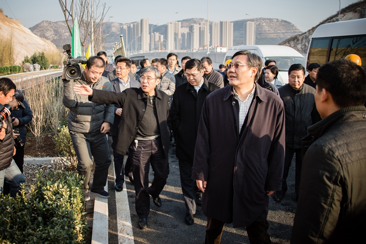 由集團(tuán)設(shè)計(jì)的濟(jì)南二環(huán)南路快速路全線(xiàn)通車(chē)